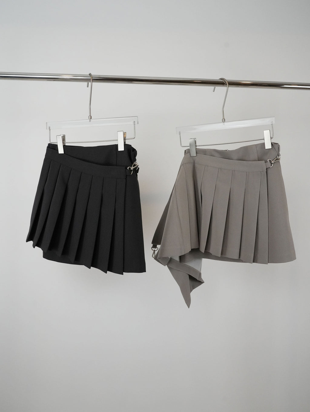 Pleats Layer Clip Miniskirt